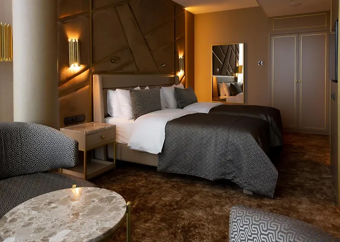 Art Hotel Rotterdam-Fully Renovated